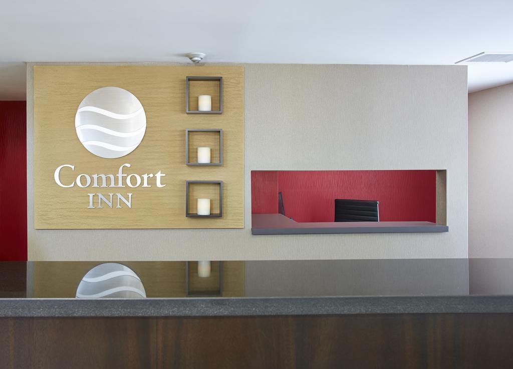 Comfort Inn Orillia Exterior foto